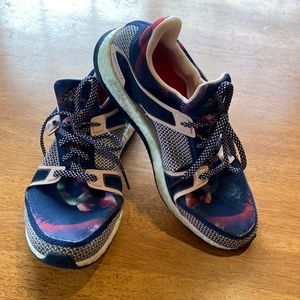 Adidas PureBoost, size 9. 5 - excellent condition.